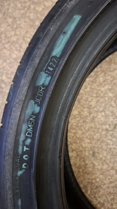 Единична лятна гума  Dunlop 225 40 18