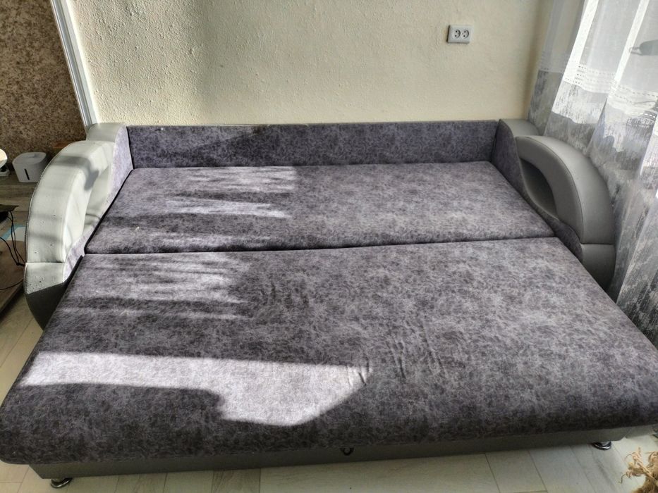 Диван в хорошем состоянии