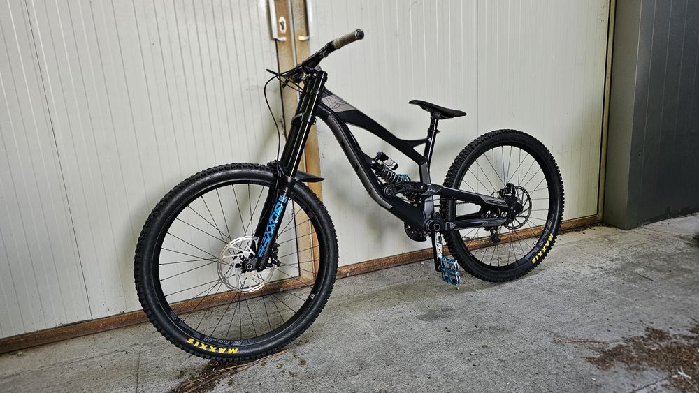 27.5" YT industries DH
