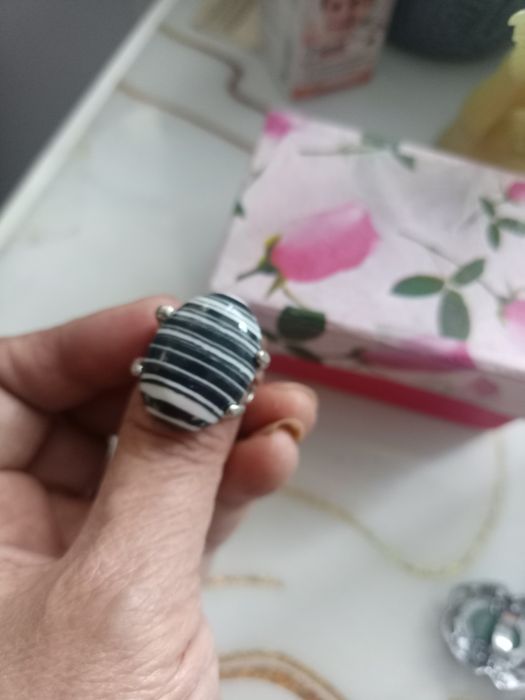 Распродаю колечки разм 18