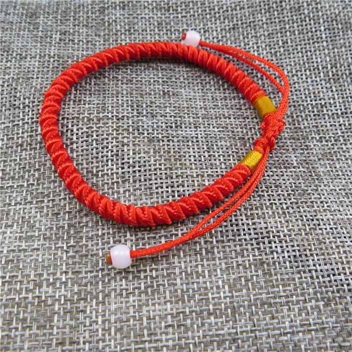 Браслет макраме , красные