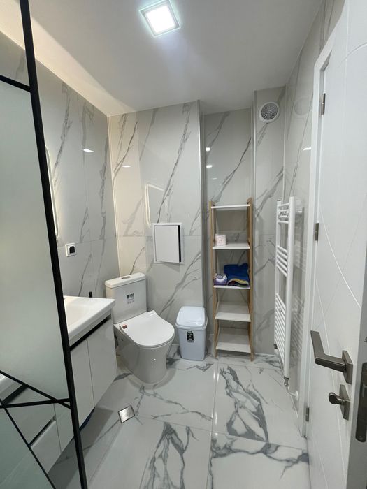 Дава се под наем Двустаен апартамент в Пловдив, Христо Смирненски - 75 кв.м за 510 € - Снимка #2