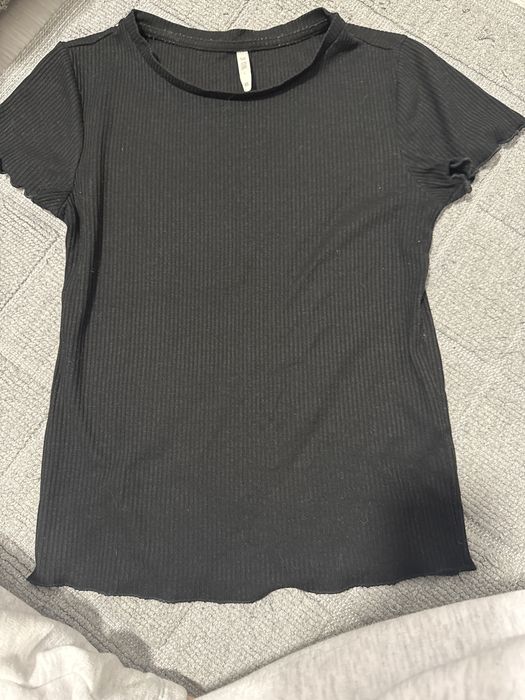 Къси цветни тениски