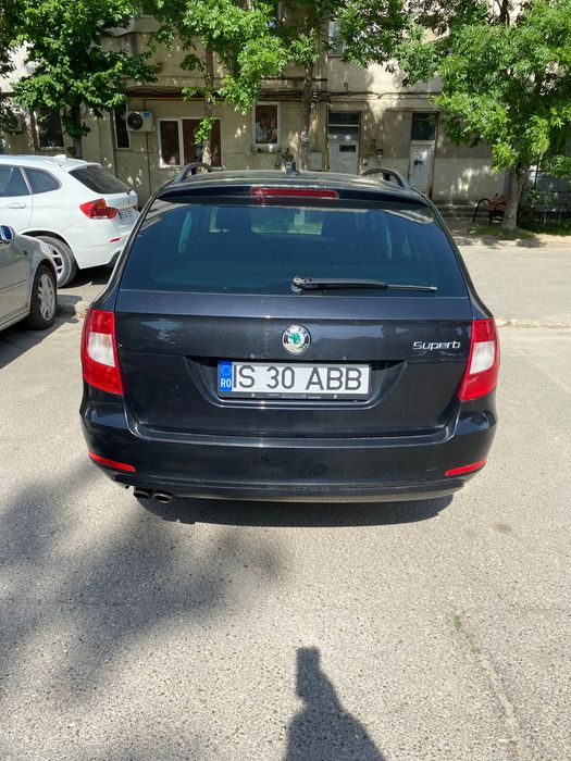 SKODA Superb 2011 — imagine 4