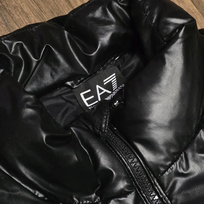 Оригинално яке Armani gold M