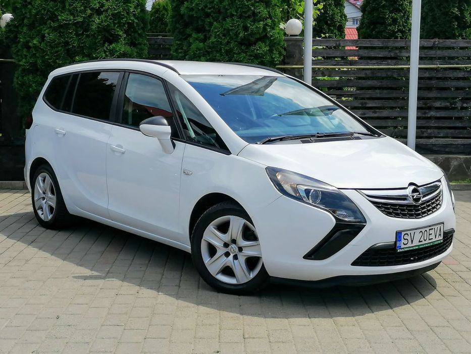 Vând Opel Zafira Tourer 2.0, 2013