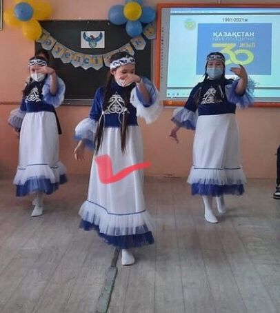 Казакша койлек диадемамен