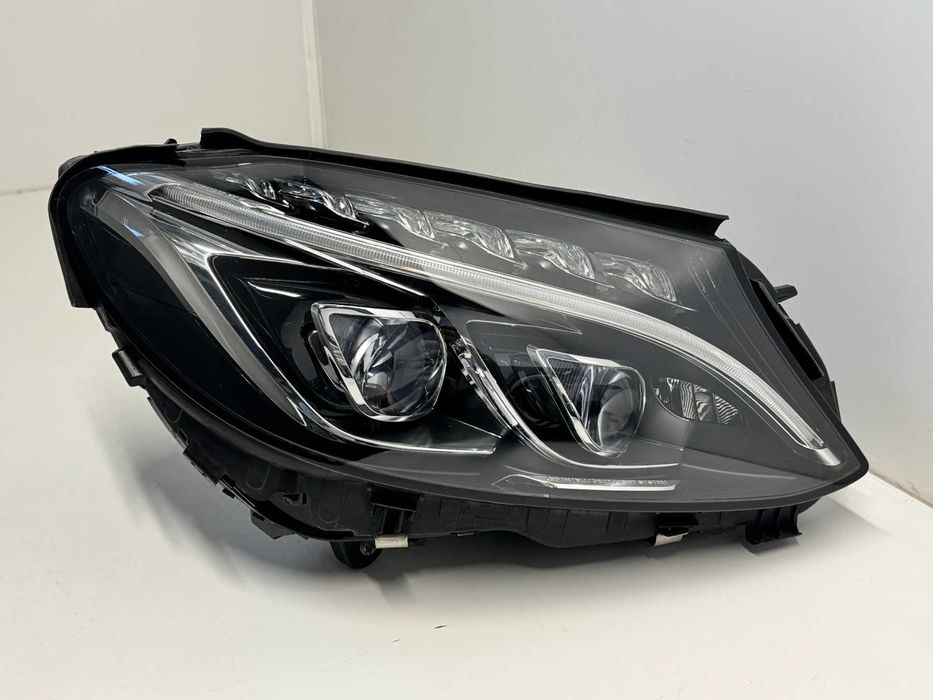 фар десен Mercedes C205 , A205 LED intelligent 2015-2018 г. #1050V.