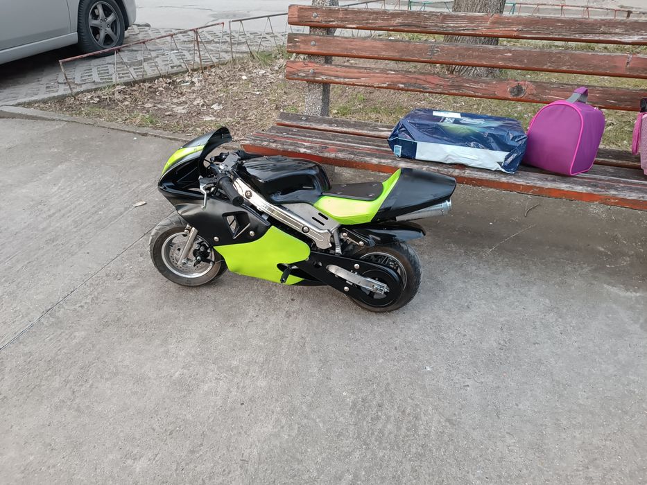 Малко моторче 49 кубика бензиново