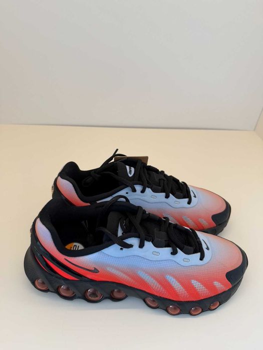 100% Оригинални Nike AIR MAX DN 8 - в размер 42-26.5 см