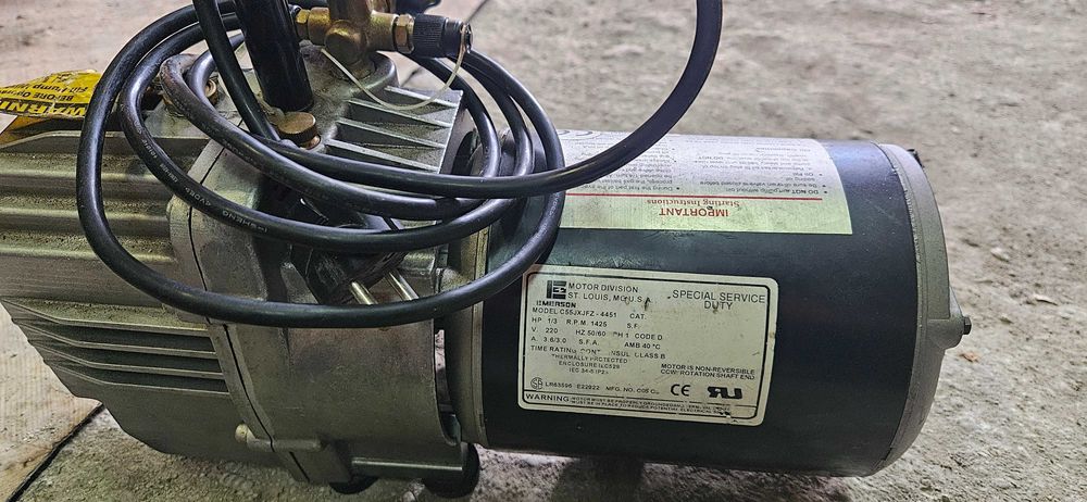 Проф.вакуум помпа Mastercool 90065-220 -двустепенна пр. в САЩ