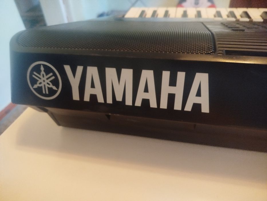 Синтезатор Yamaha psr-E453