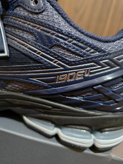 New Balance 1906U
