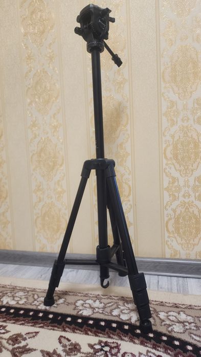 Продаётся Штатив KP 2599