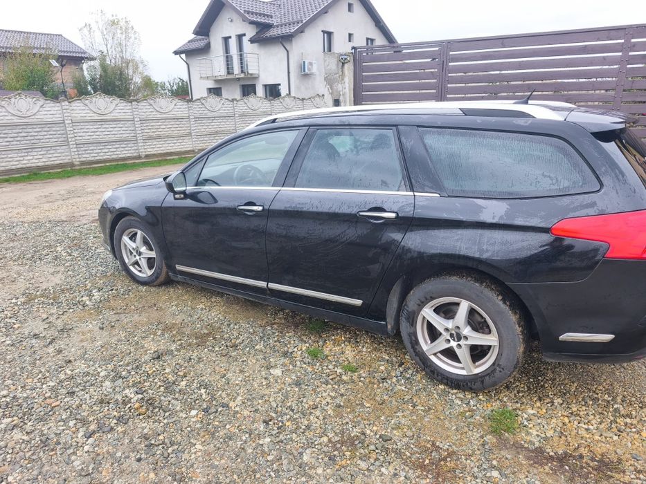 Vând Citroen C5 Hatchback