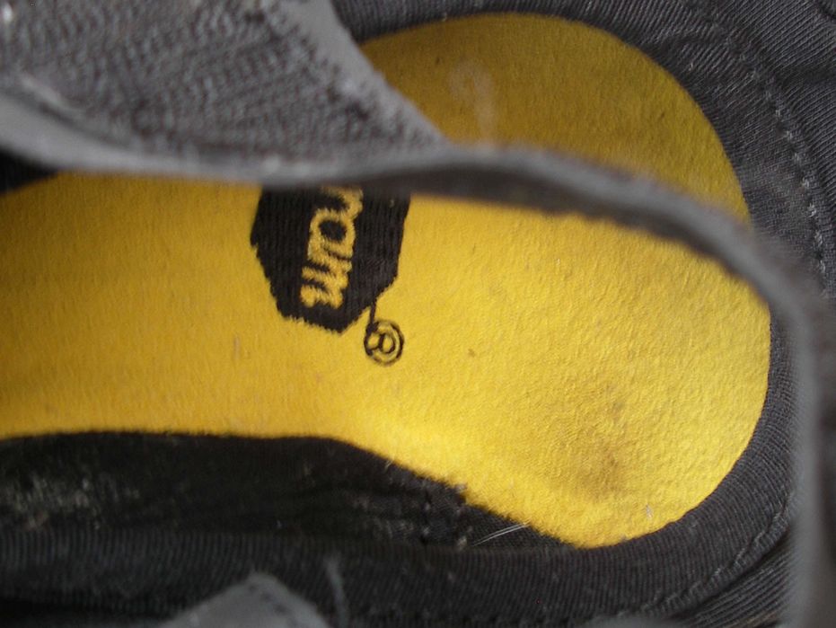 Маратонки   FiveFingers  номер 38