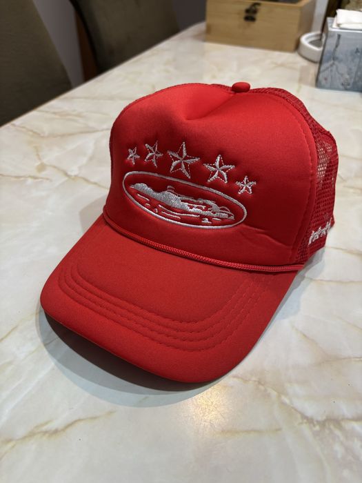 Sepci corteiz de mai multe culori