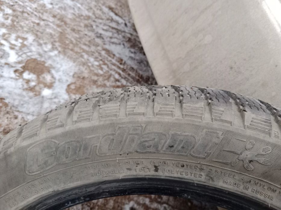 Шины 4 шт зима 215/50/r17