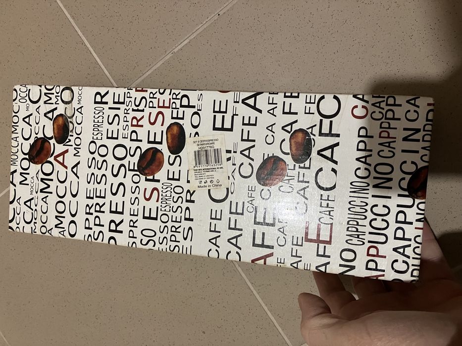Set cafea 6 cesti+ 6 farfurii