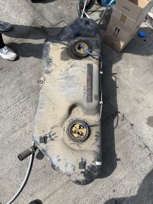 Rezervor motorina bmw x3 e83 pompa motorina bmw x3 e83