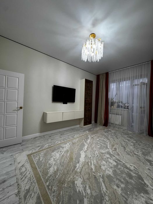 Продам 1 комнатную Батыс 2