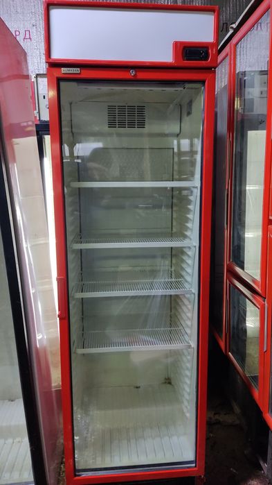Витринный холодильник