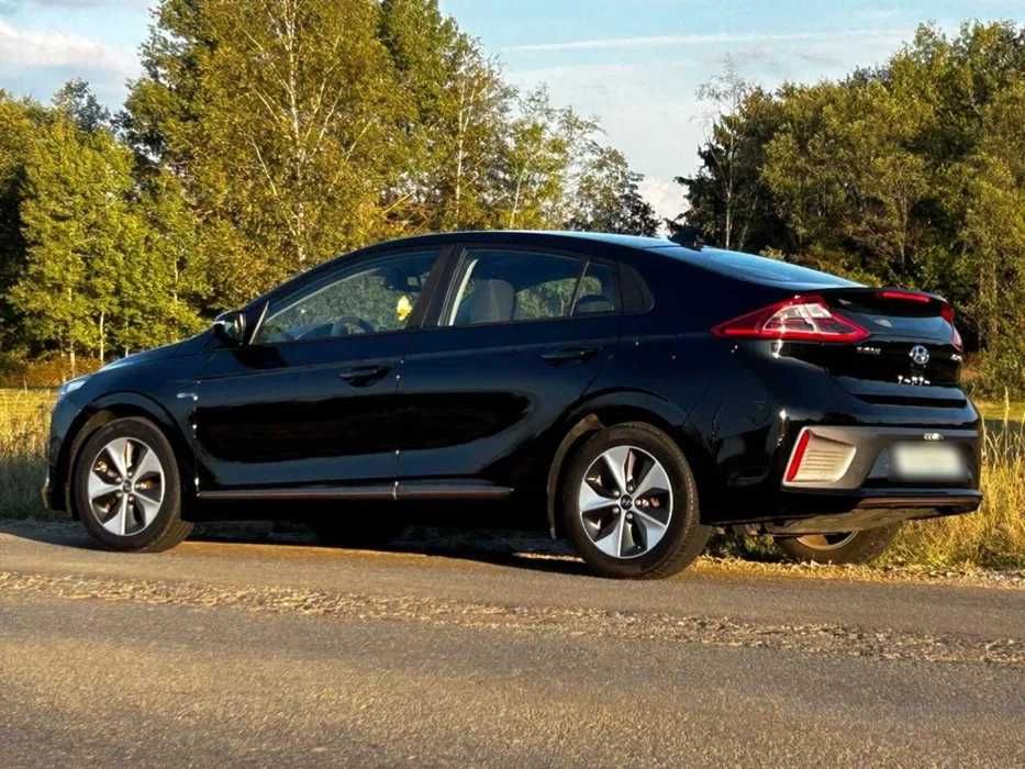 Hyundai Ioniq Electric 28 kWh, pompă de căldură, baterie excelentă, 250km range, full cu de toate