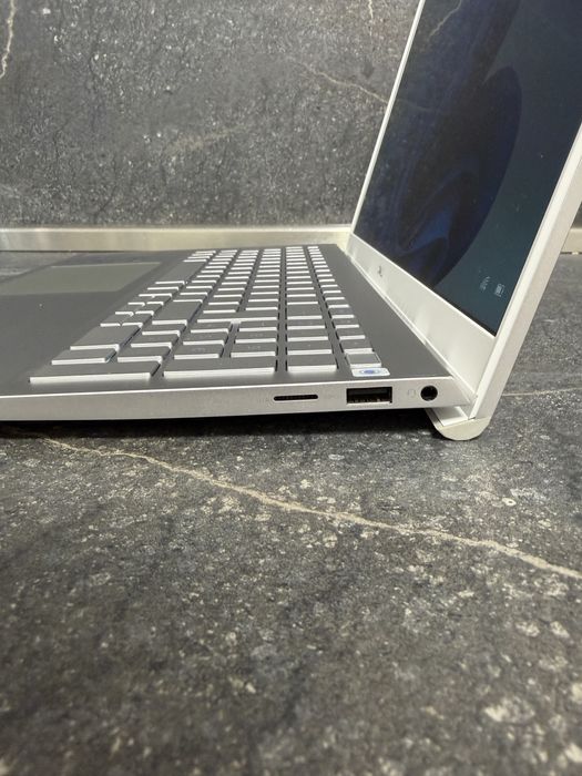 Dell Inspiron 15 5501 | i5 | 16GB RAM | 1TB SSD | MX330