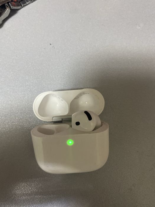 Airpods 4 оригинал срочно