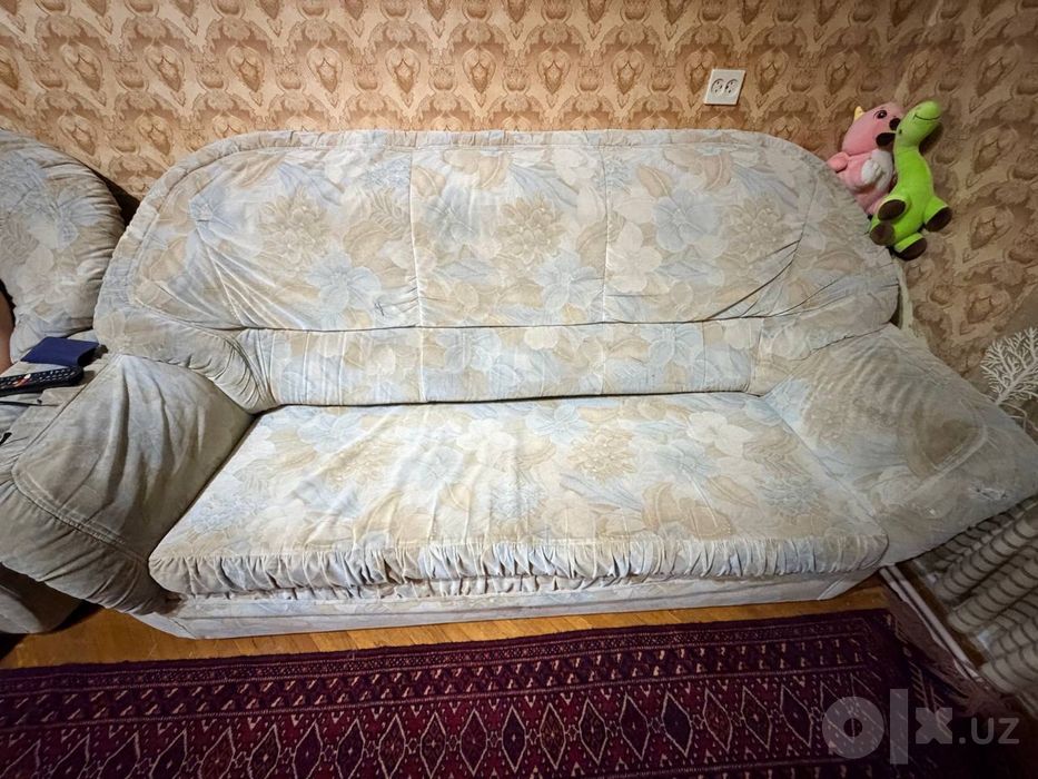 Продается диван и два кресла в средем состоянии