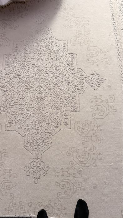 Ковёр в хорошем состоянии