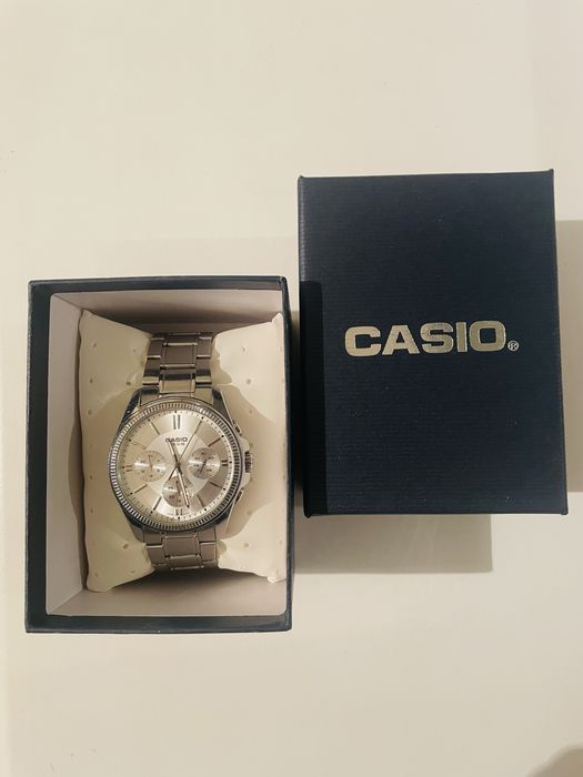 Часы наручные CASIO