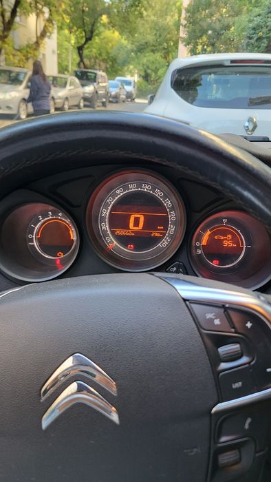 CITROËN C4 0 — imagine 4