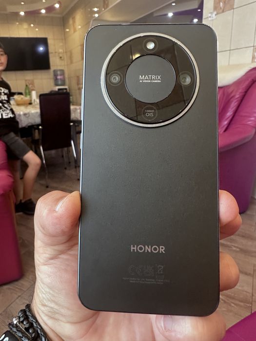 Honor Magic Lite 8