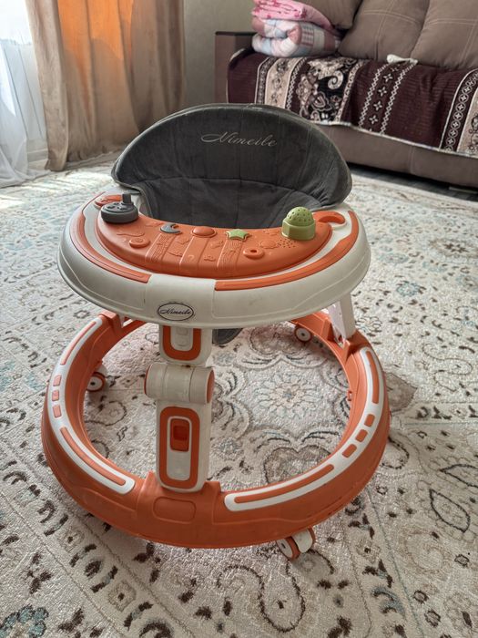 Детский ходунок.