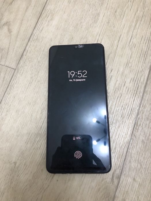 Продам хороший телефон самсунг