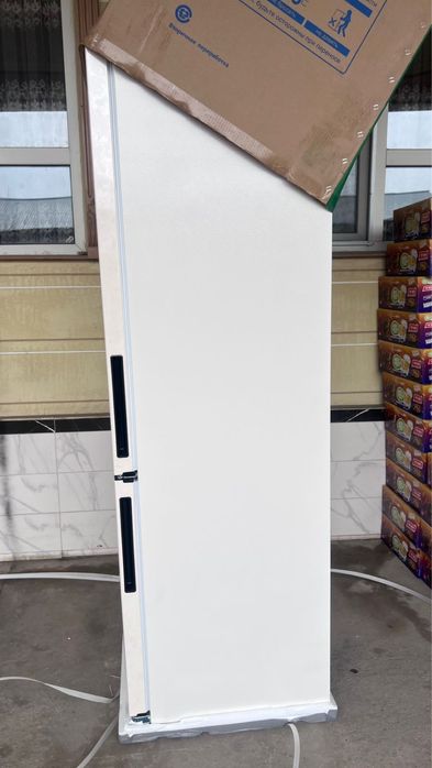 Холодильник новый