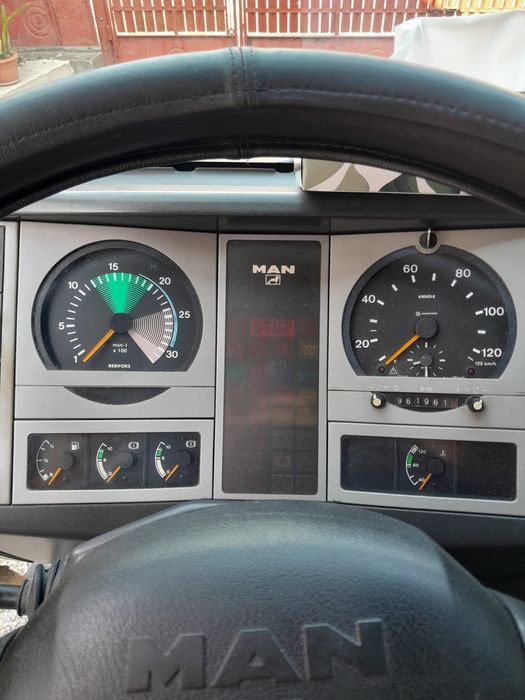 Vând MAN LE 8180