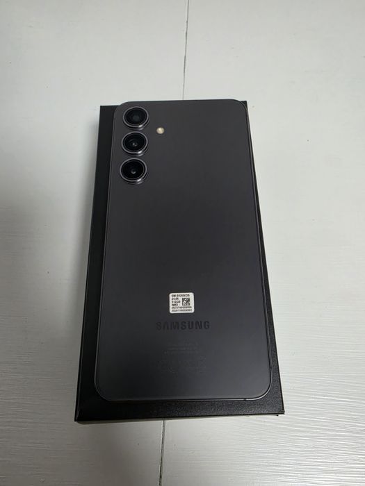 Samsung s24 plus 512 GB , 12 GB ram