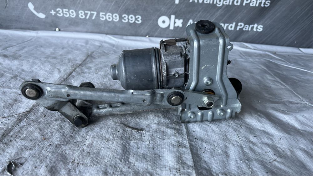 Моторчета за предни чистачки ляво и дясно Seat Leon 1P