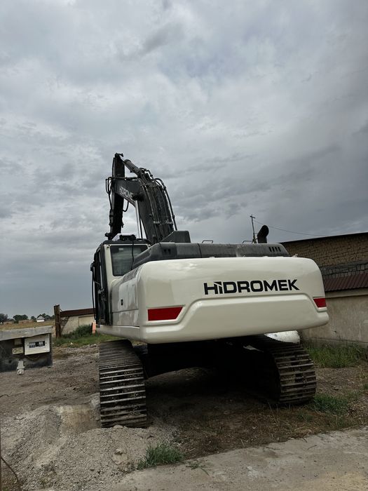 Hydromek 300 екскаватор сотилади!!