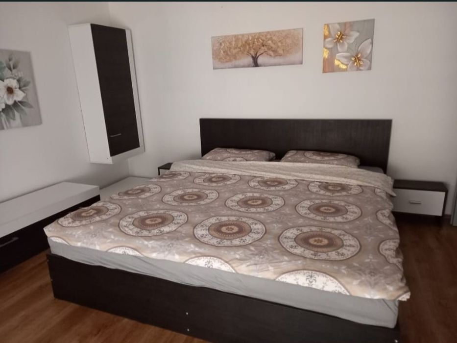 Inchiriez apartament 2 camere, ultracentral.