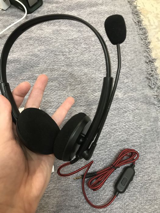 Продам новые наушники