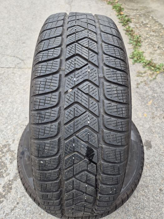2бр. 215/65/17 Pirelli Scorpion Winter зимни гуми