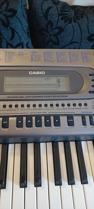 Продавам клавир Casio WK-1800 в добро състояние.