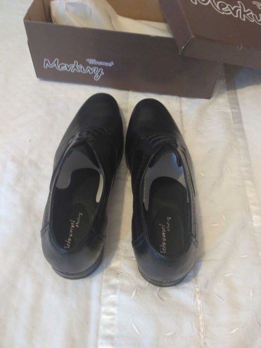 Обувки черни мъжки с връзки 44