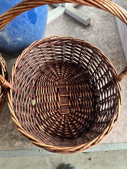 Корзина плетенная