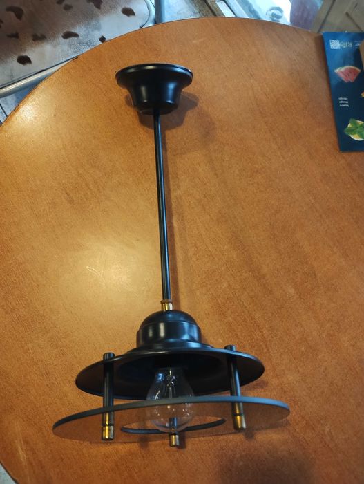 Продава черен, абажур, полилей