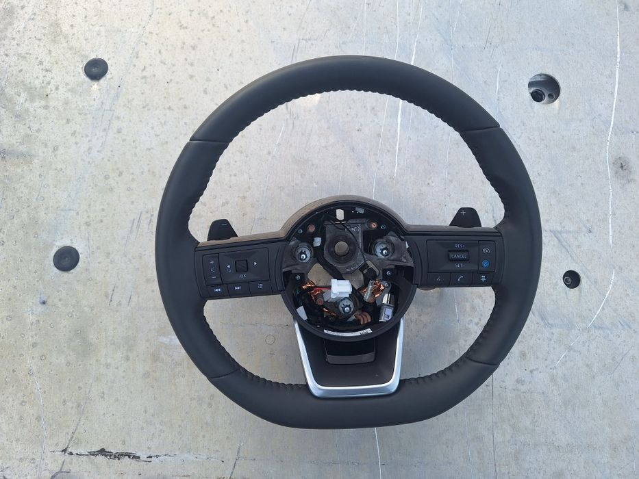 Мултифункционален Волан За Nissan Qashqai J12 от  2021-2024 Година