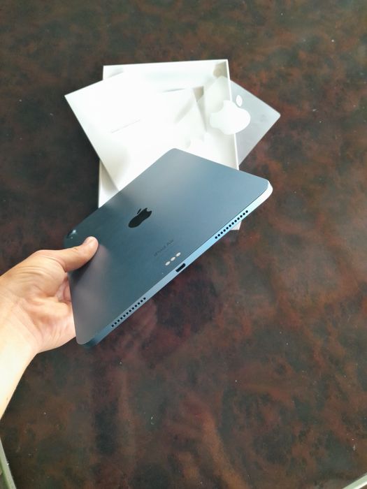 I PAD AIR M1 WI FI Satiladi
Xotira 64gb
3marta zaryadga qoyilgan
Pubg